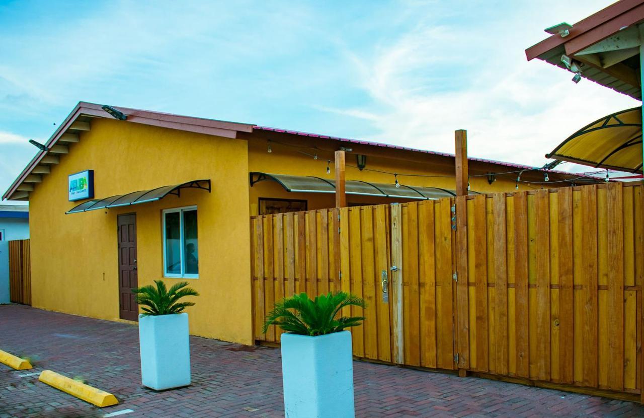 Aruba Smart Apartments Palm Beach Exterior foto